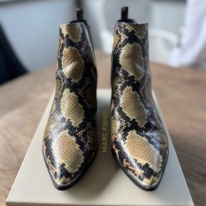 Marc Fisher Boots in leather snake print, size 8